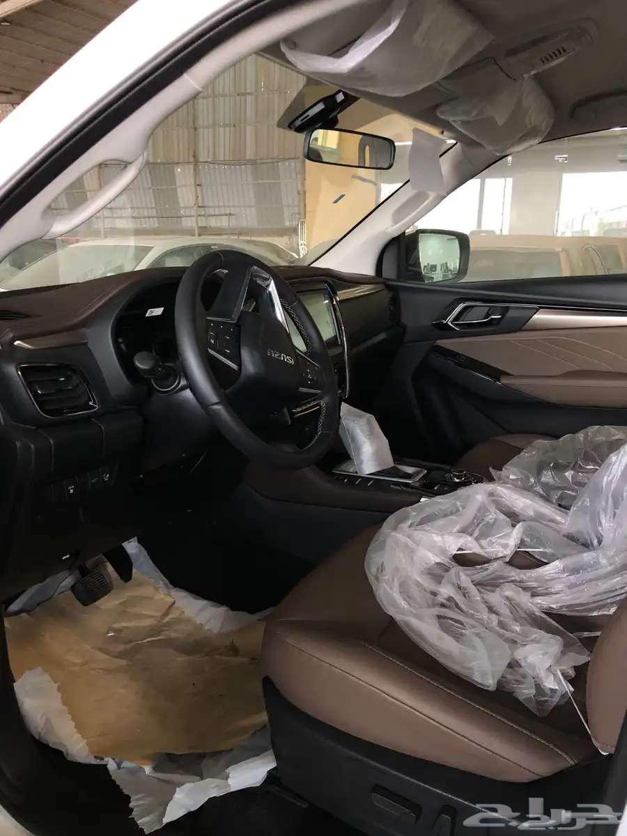Isuzu MUX Full Option Double Diesel Saudi 2024 installment 1850 at Al-Hasan63044407294465114