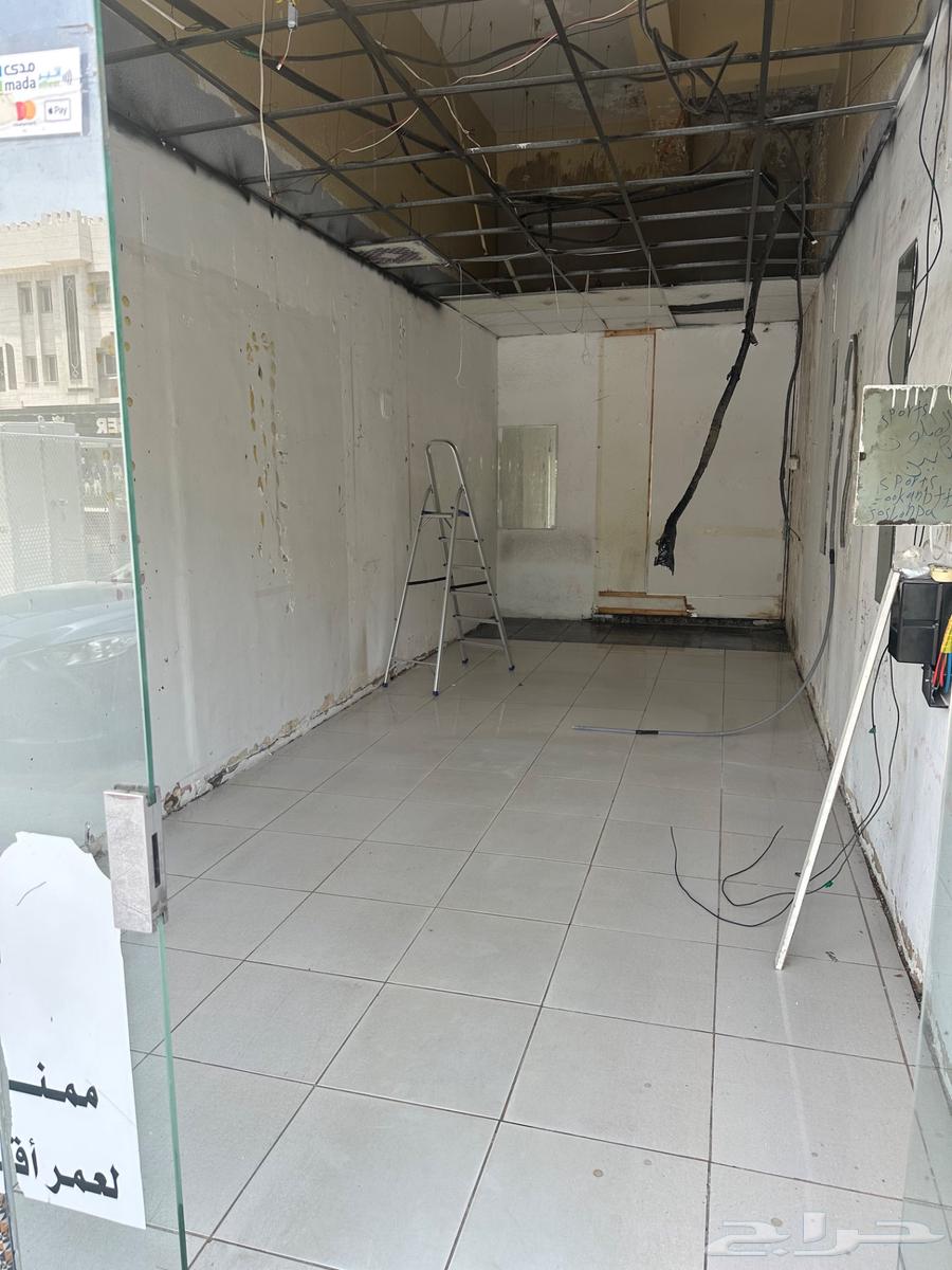 محلين في عمارة سوق الذهب بجانب سوق المرجان63012955737987112