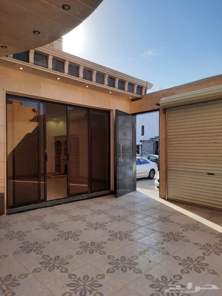 For sale: a villa with three apartments63012954168195112