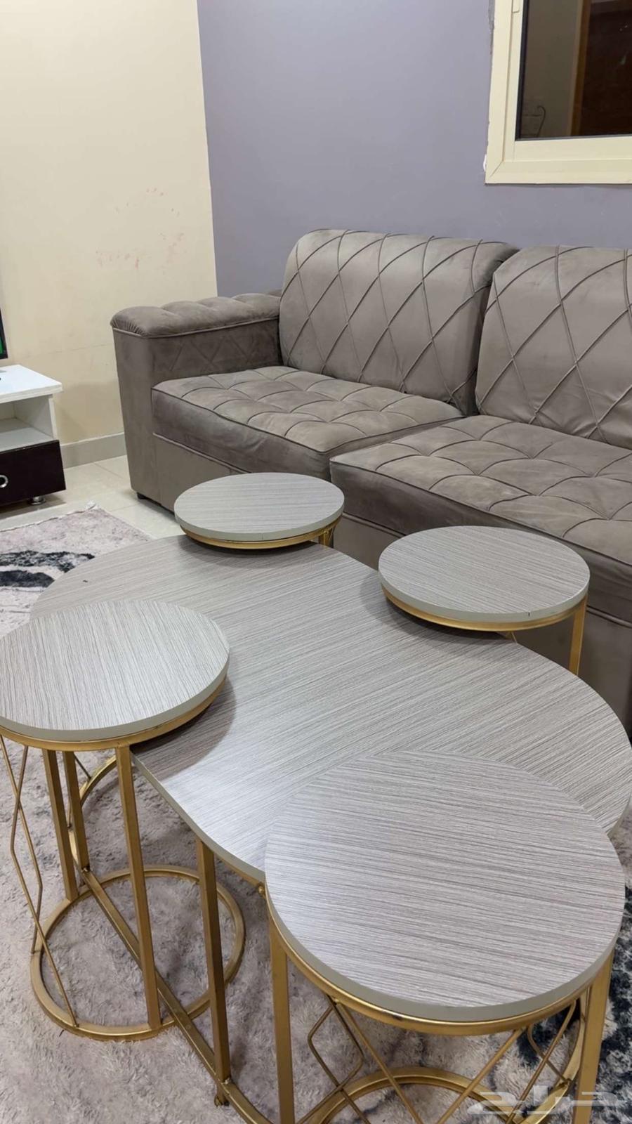 فرن وغساله وكتب وطاولات تقديم630311938347541112