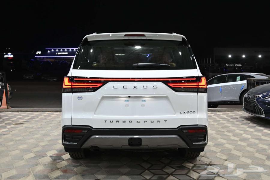 لكزس LX600-BB- فل كامل 2024 خليجى63048137791745114