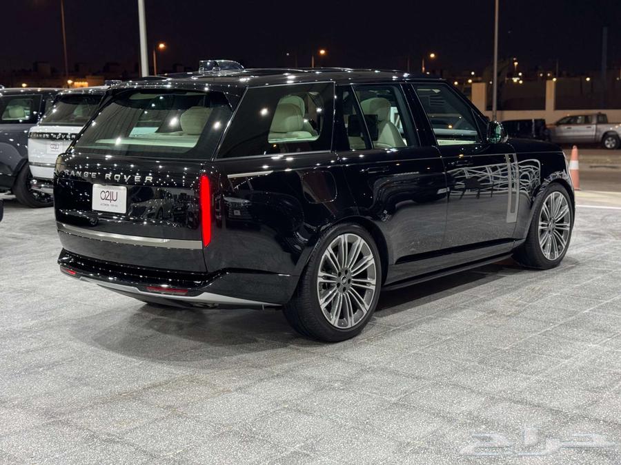 رينج روفر HSE P530 موديل 202463045656816643113