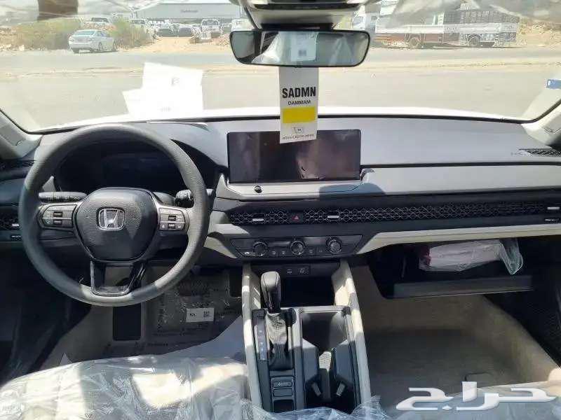 Honda Accord EX 2024 model, cash and lease-to-own available.63040995326722113