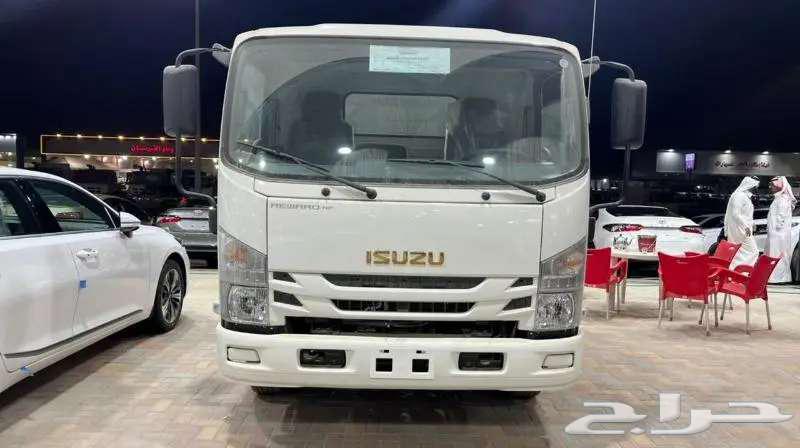 Isuzu Dina 2024 available in 4-ton, 5-ton, and 6-ton long chassis variants630377231175691112