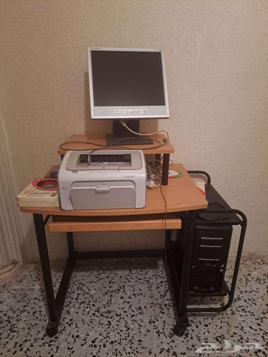 Desktop computer with printer and table630272614051861125