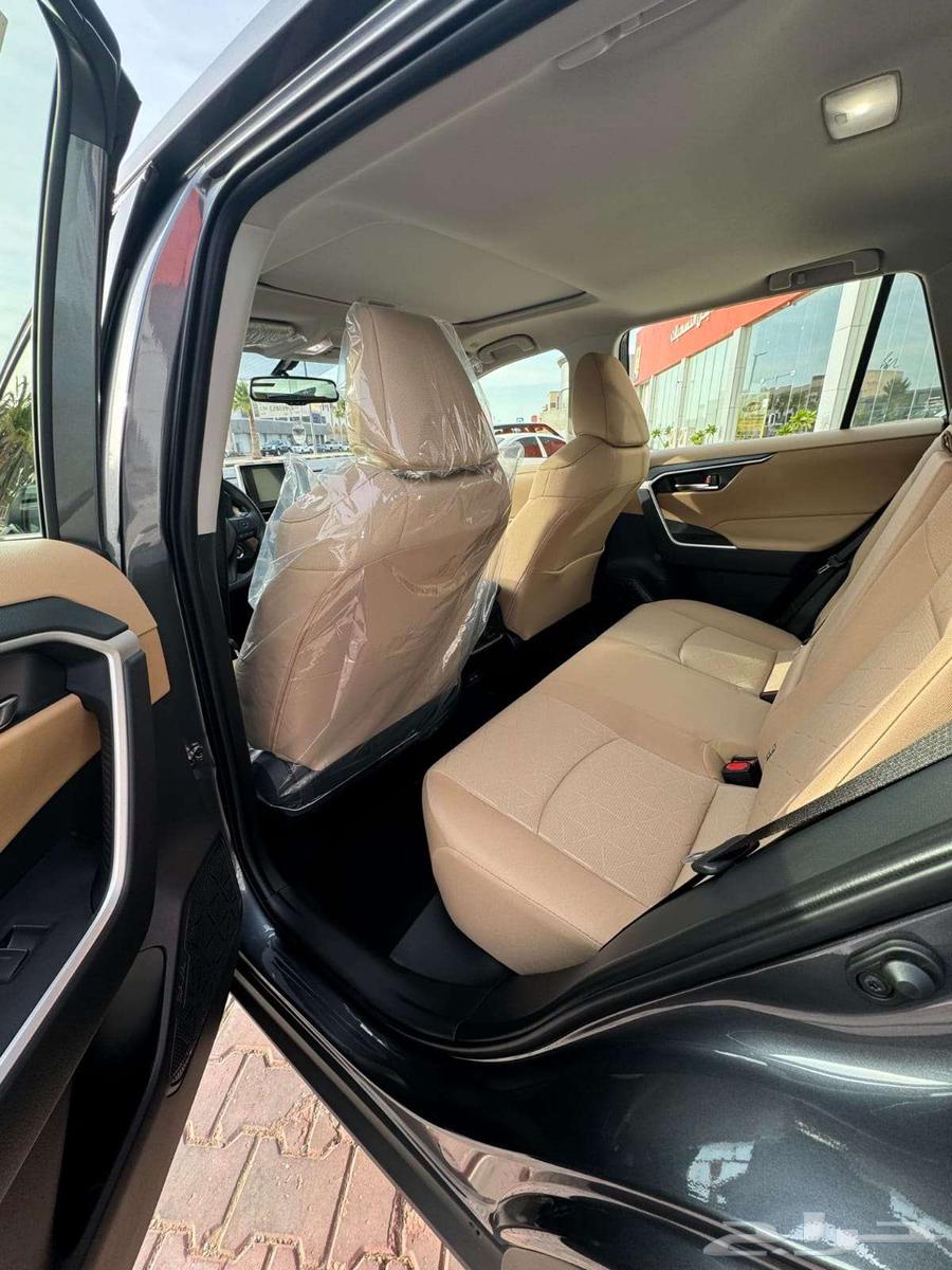 تويوتا راف فور نص فل XLE 202563036845441923114