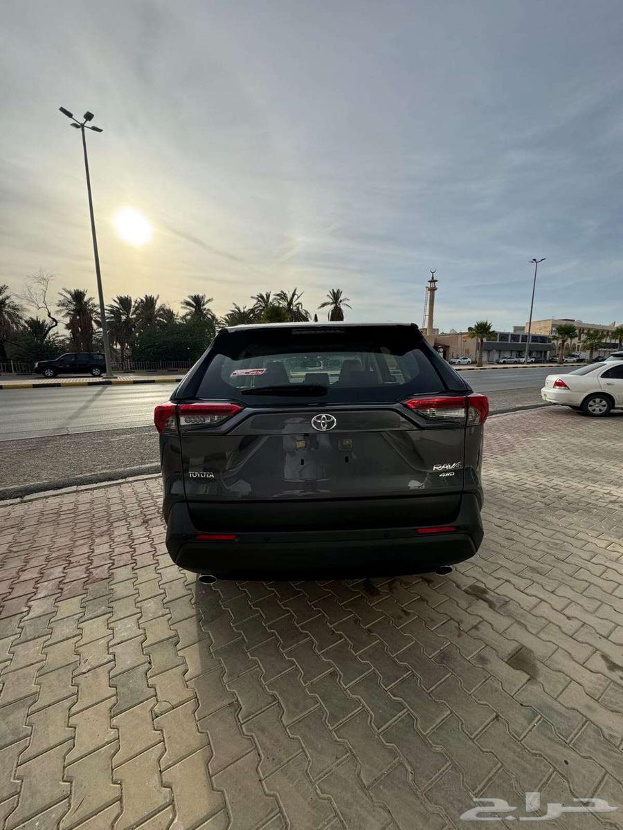 تويوتا راف فور نص فل XLE 202563036845441923113