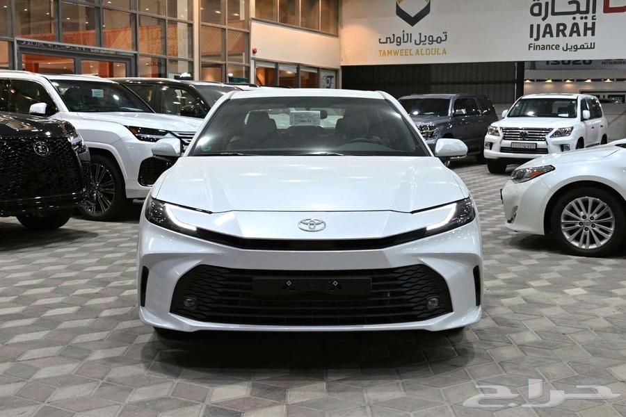 Toyota Camry Standard TIS in cash and installments63036454450690111