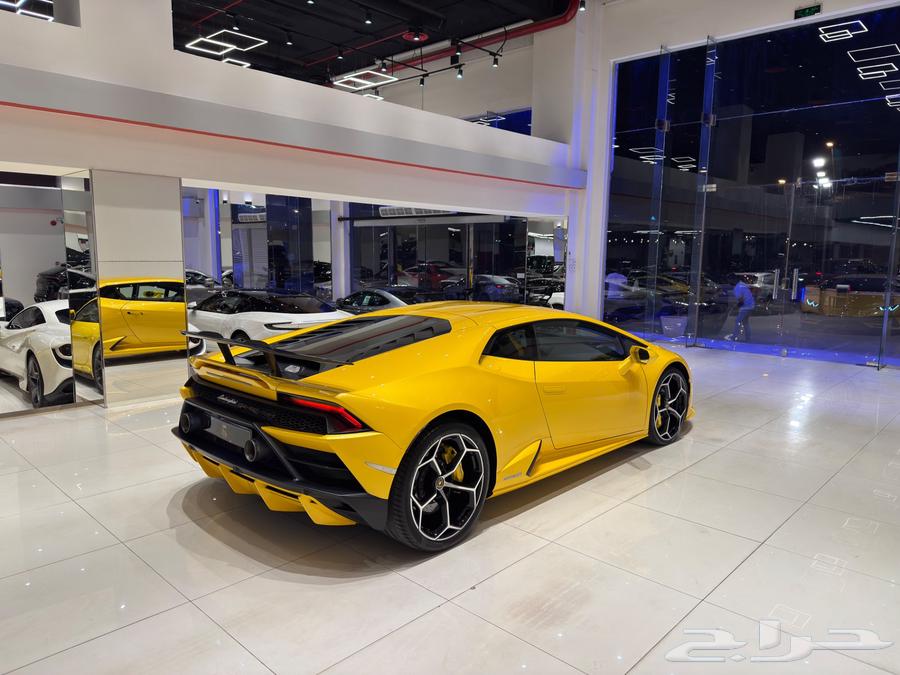 Lamborghini Huracán model 202163036468022274113