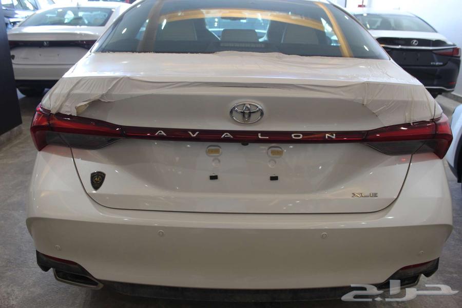 Toyota Avalon XLE Premium Model 202263031452327937114