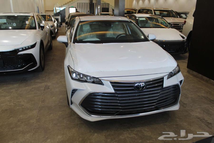 Toyota Avalon XLE Premium Model 2022630314523279371124
