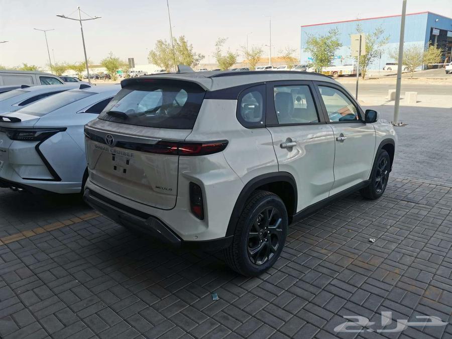 تويوتا اوربان كروزر ستاندر موديل 2025 سعودي63032311215874114