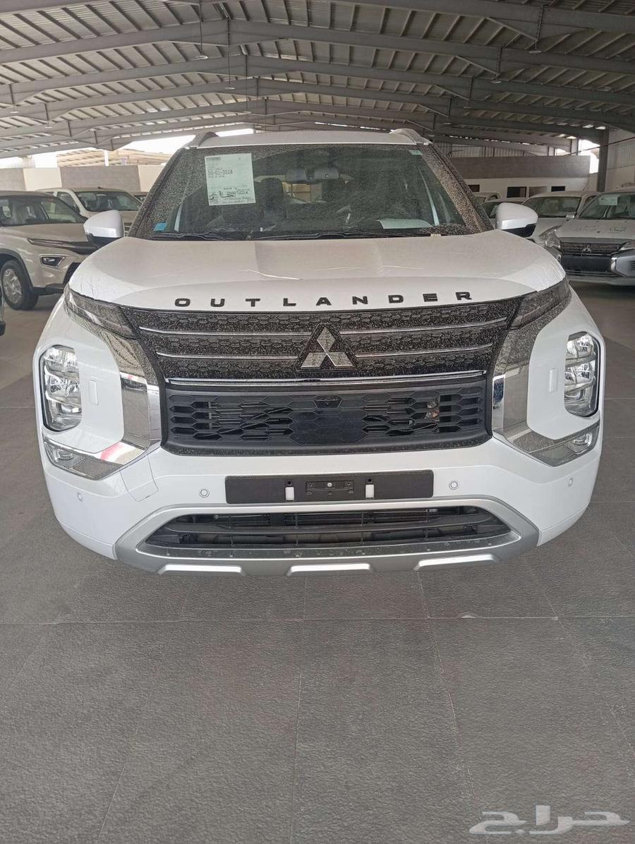 Mitsubishi Outlander 4x4 Full Limited Premium 7 Seats 202563023585691907115