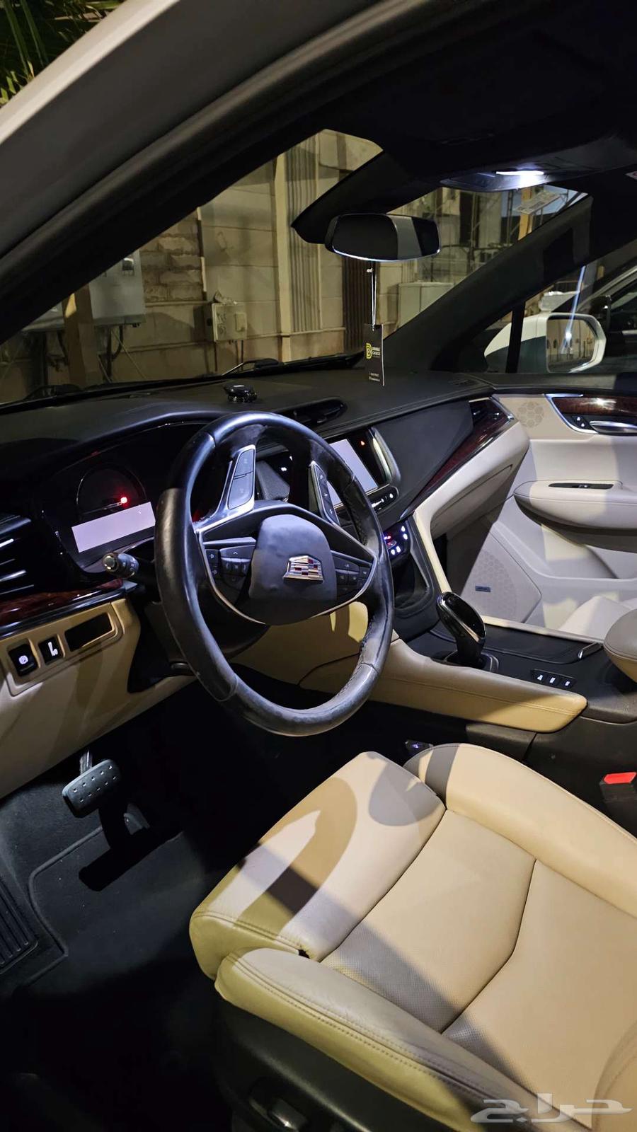 كاديلاك xt5 فل كامل63024069173250112