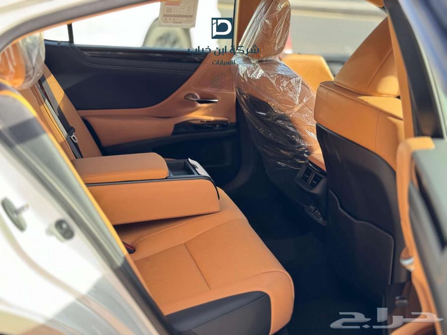 لكزس ES350 فئة CA خليجي 2025 لدى شركة ابن ذياب للسيارات63024480732291113