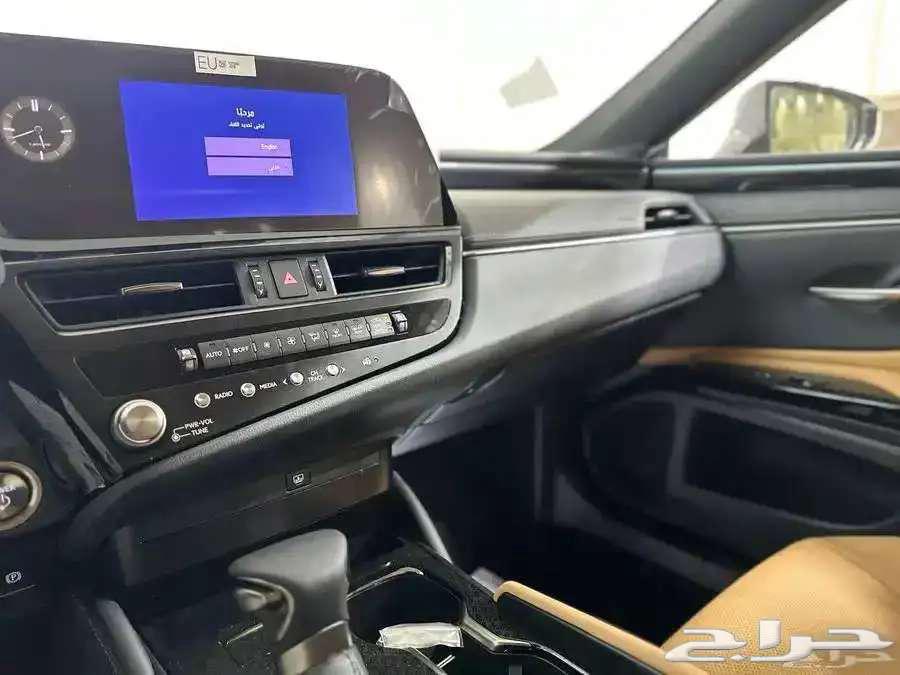 لكزس ES 300 هايبرد 2025 (عرض لعملاء الراجحى 50 50) بدون ربح63024935455361111