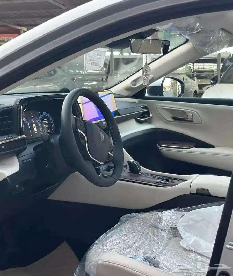 The 2025 Toyota Crown is available for cash and bank sales without profits.63012995682305114
