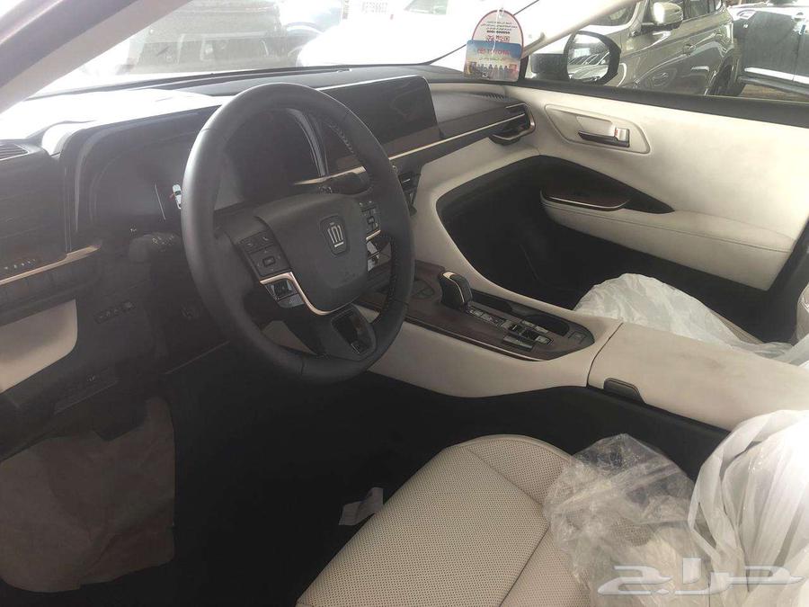 The 2025 Toyota Crown is available for cash and bank sales without profits.63012995682305113
