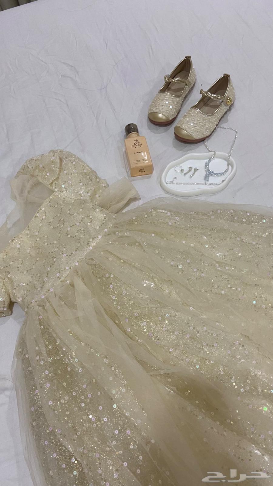 جمبسوت وفساتين اطفال63015856555139112