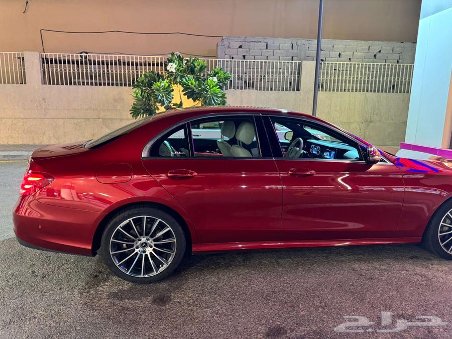 Mercedes E300 201763016974542979114