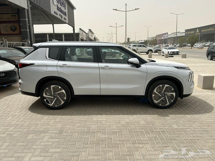 Mitsubishi Outlander 2025 Full Panorama, Fully Loaded, Saudi Version63510489284993112