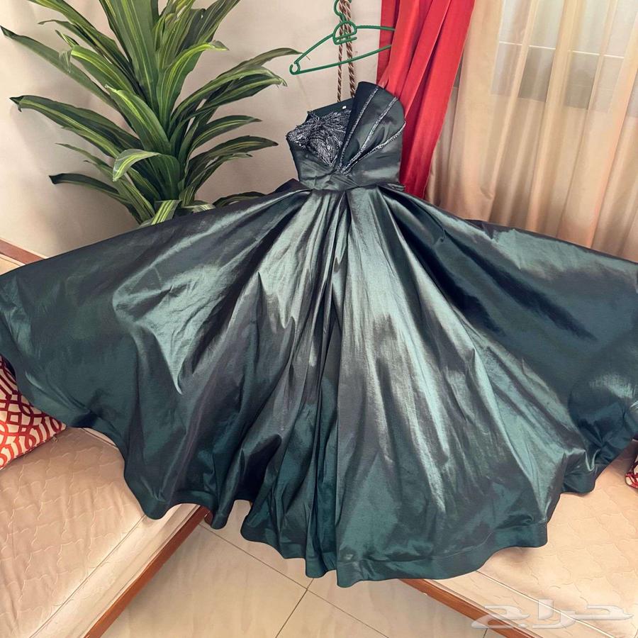 Very luxurious evening dress63015878184835112