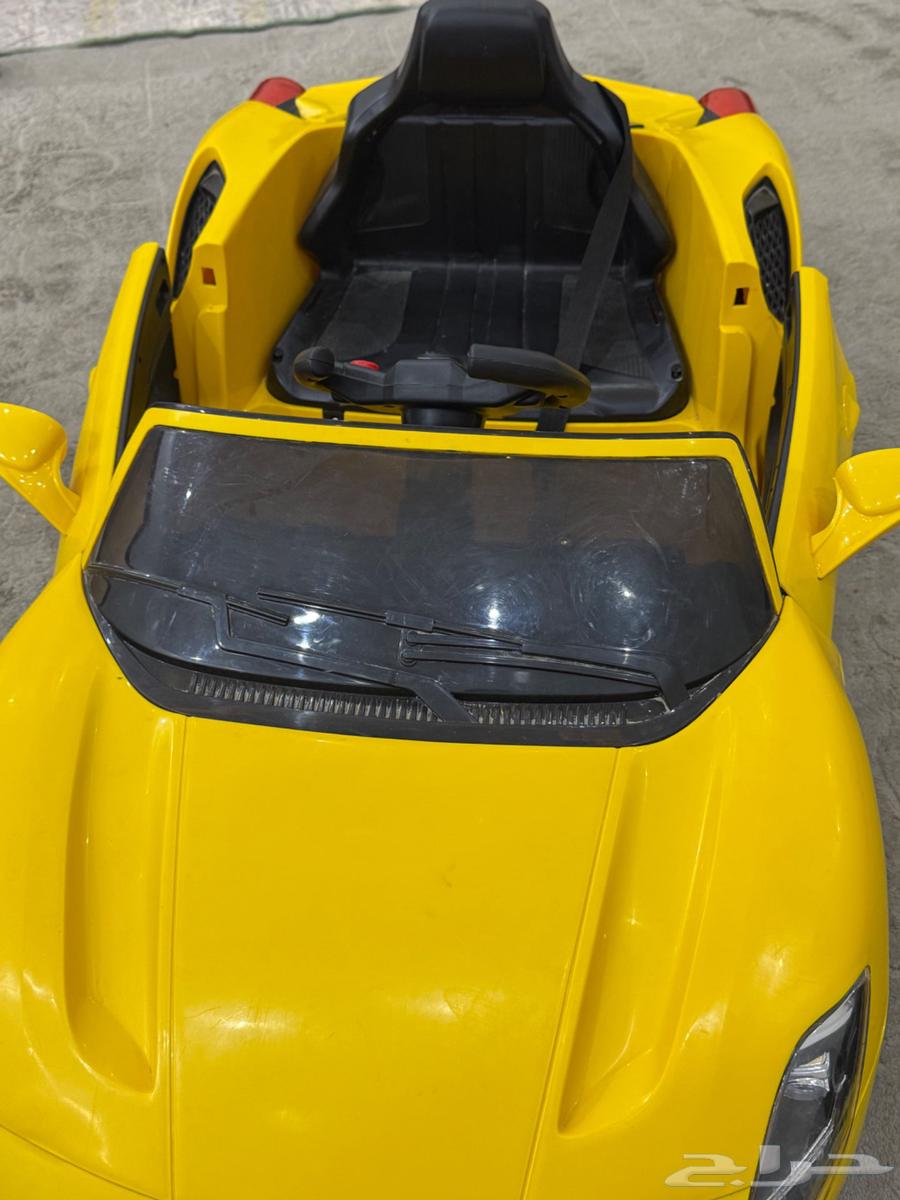 A semi-new electric car63014536096641111