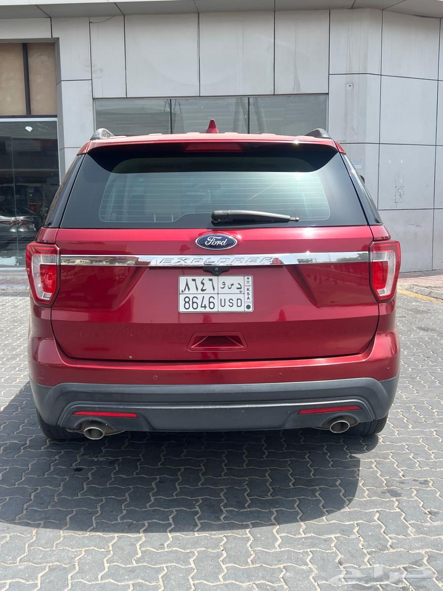 Ford Explorer 201763013877912834113