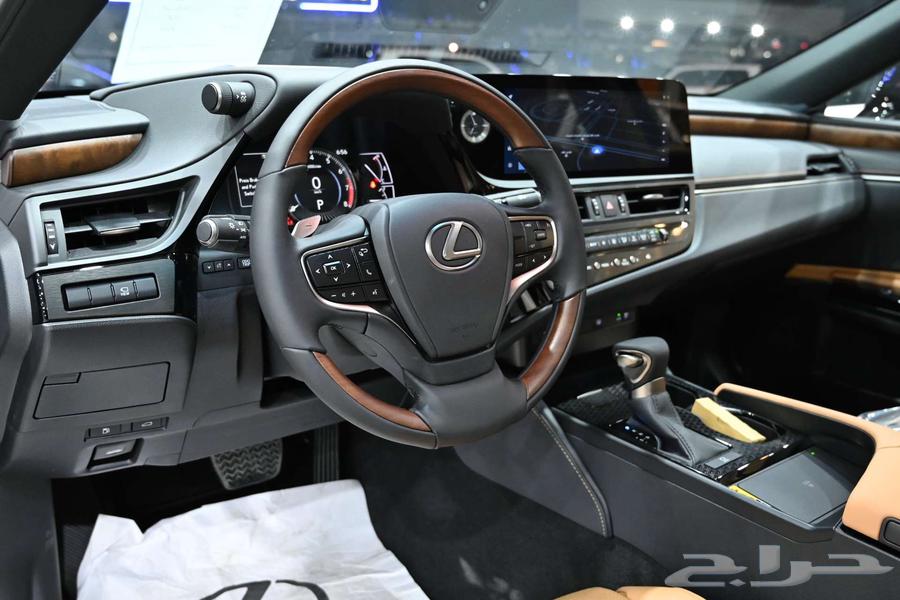 لكزس سيدان ES350 CC نص فل بانوراما 2025 بحريني63016143151619113