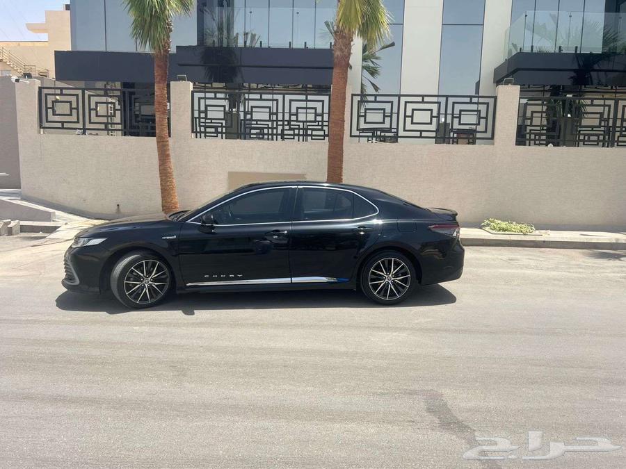 تويوتا كامري GLE هايبرد 2023 اللون اسود63015730861314112