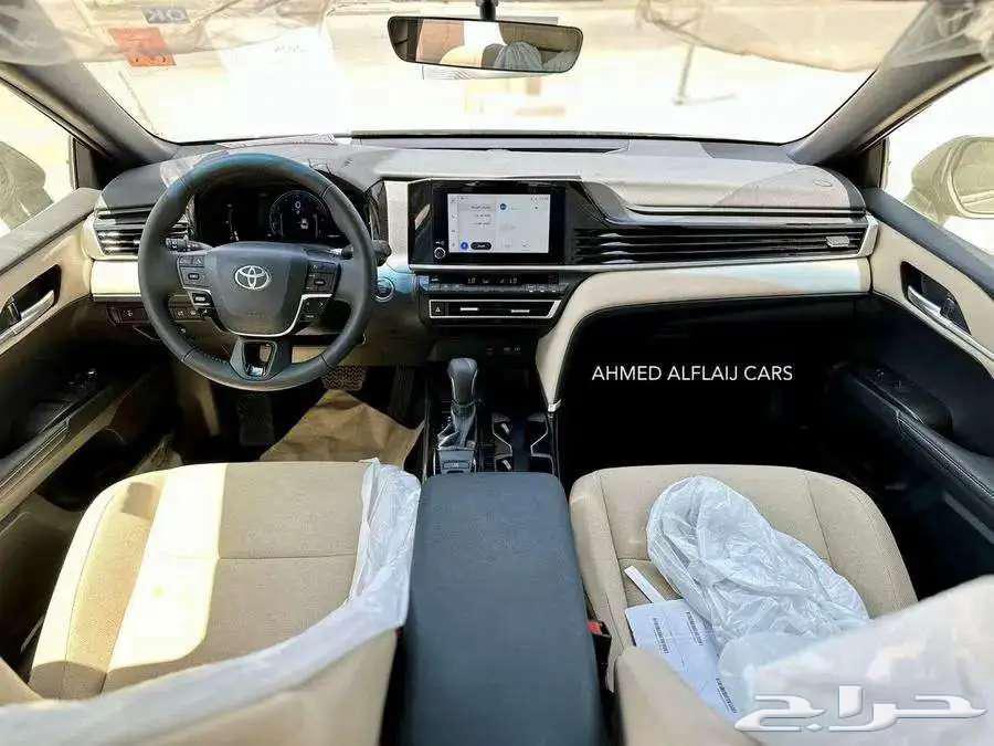 Toyota Camry E and LE Gasoline and Hybrid 2025 in Cash and Installments63014346577026112