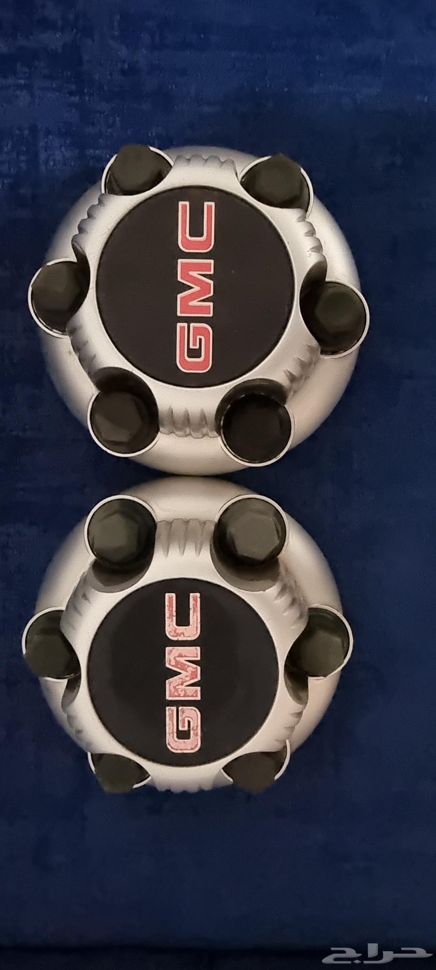 4 rims and 2 original GMC tires, Chevrolet Silverado and Sierra steel rims63180871777922110