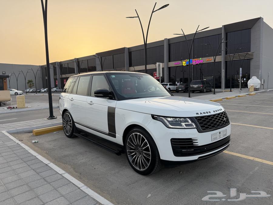 Range Rover Vogue 2014 converted to 2021 inside and outside63067427150722114