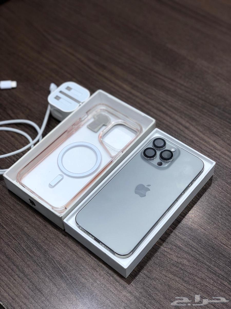 iPhone 15 Pro Max Silver Titanium63420982168963112