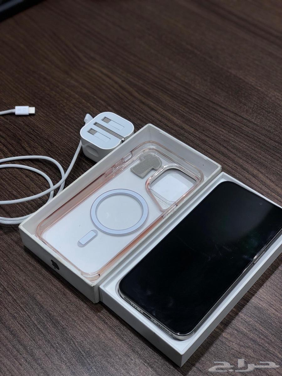 iPhone 15 Pro Max Silver Titanium63420982168963114