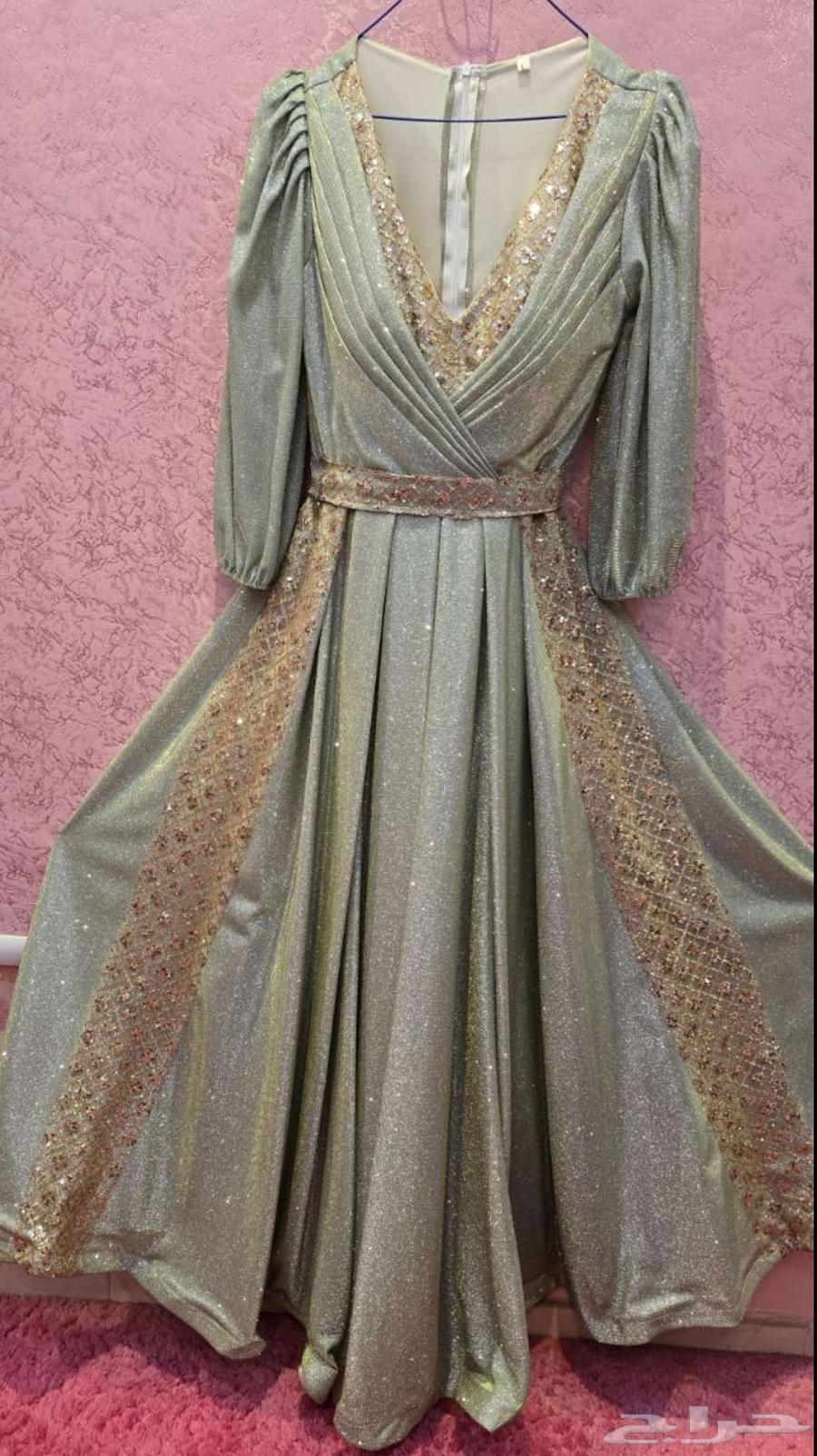 Evening dress63419900352770112