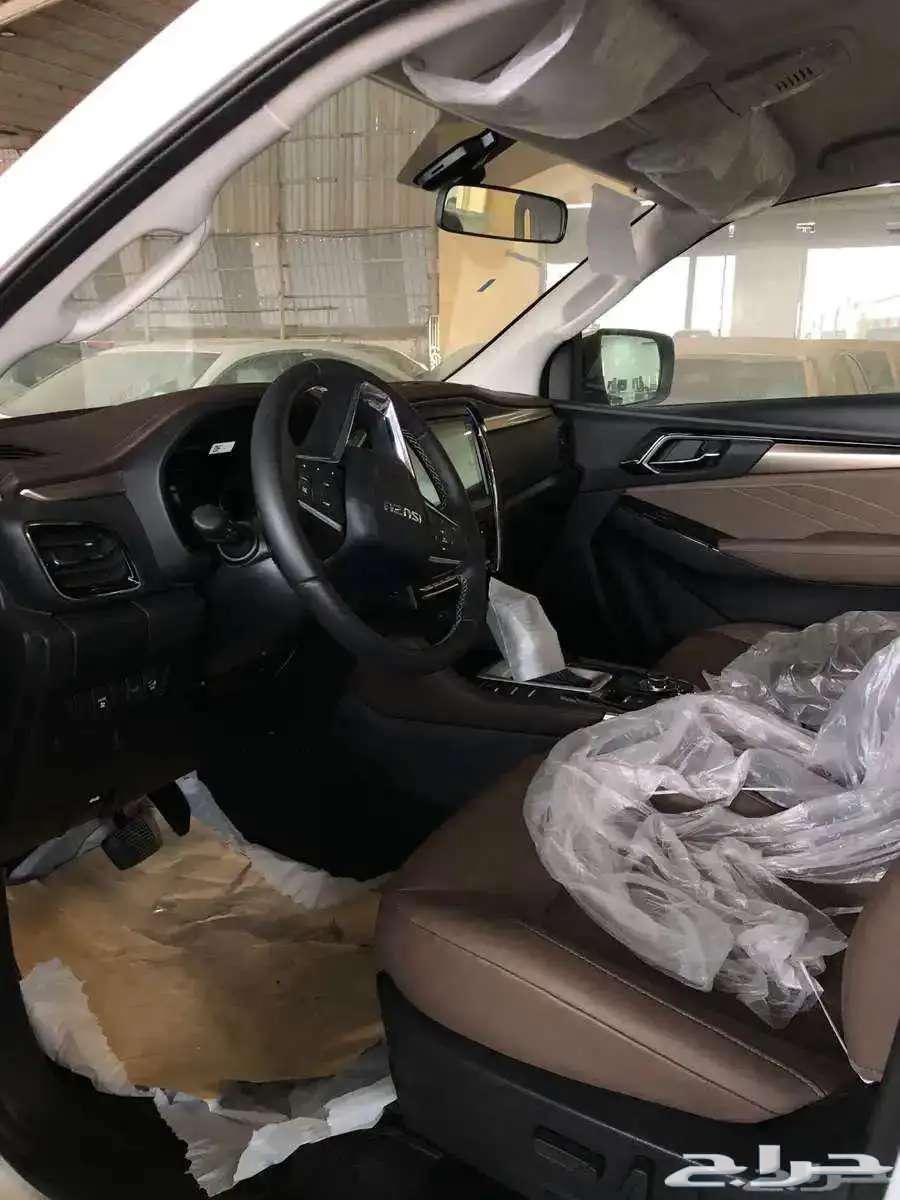 Isuzu MUX Full Option Double Diesel Saudi 2024 on Installment 1850 at Al-Hasan63612404563201114