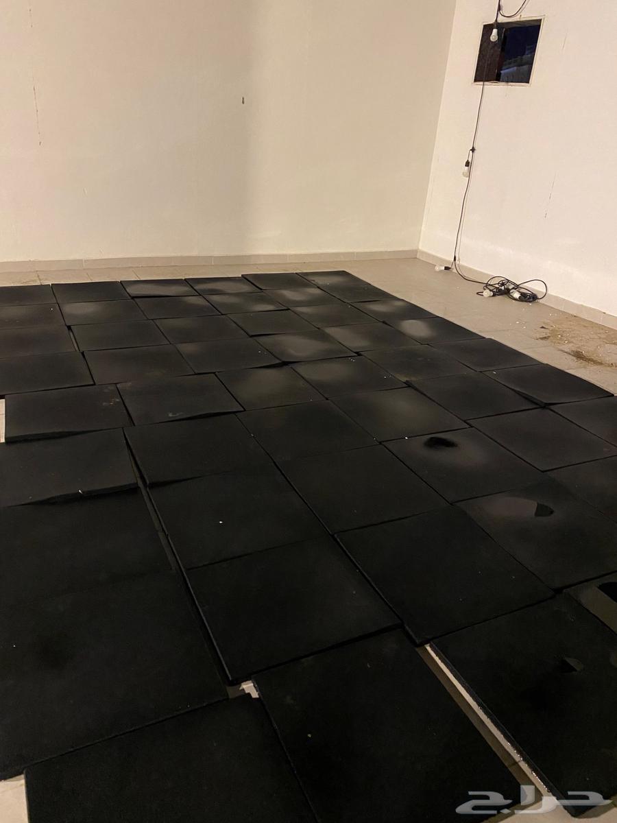 Soft rubber tile flooring for clubs63413693954819112
