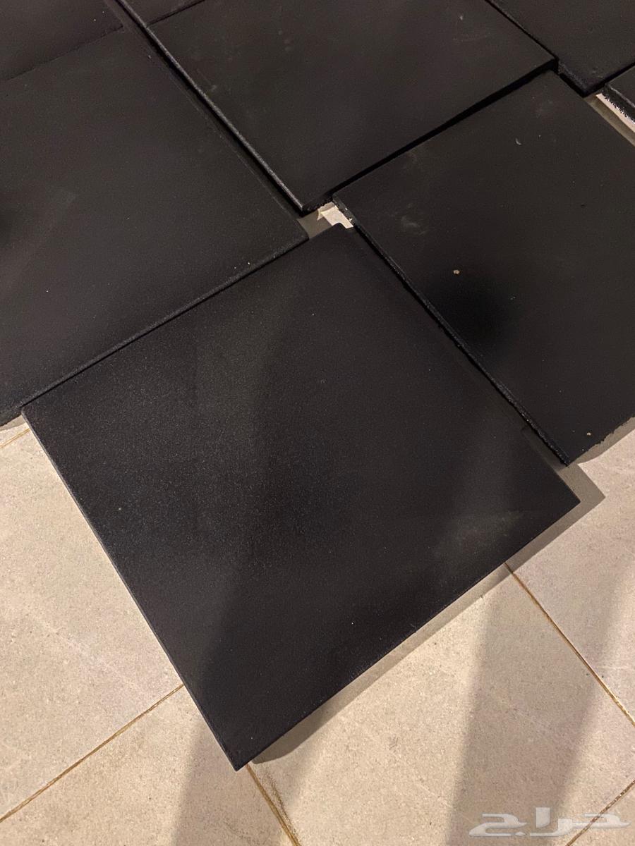 Soft rubber tile flooring for clubs634136939548191124