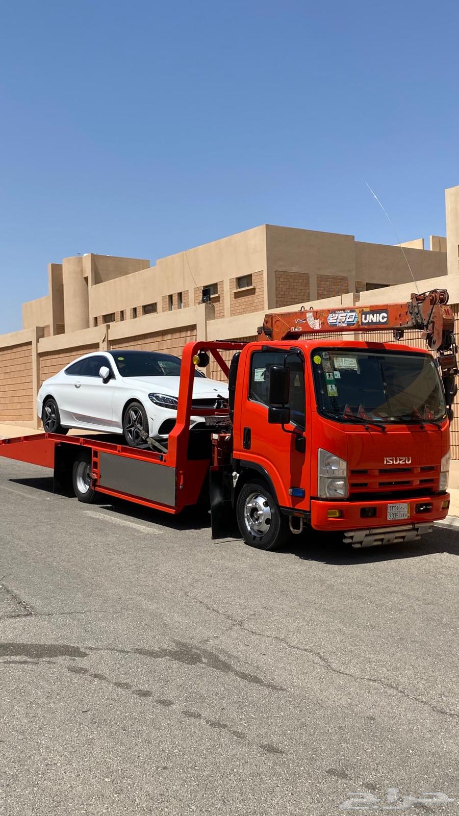 Surface surface crane for transporting cars inside and outside the Qassim region63035231069697112