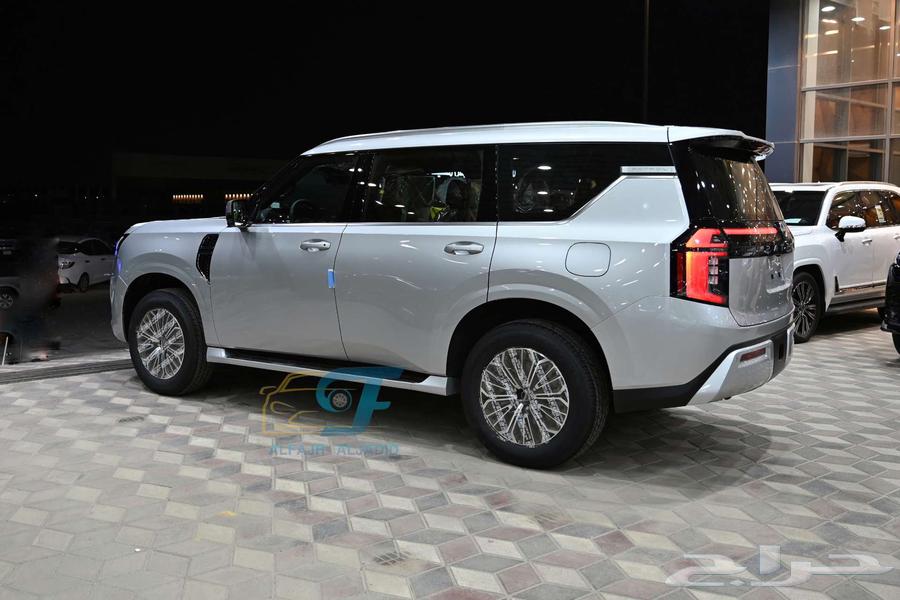 Nissan Patrol Platinum Naturally Aspirated with Cash and Installment Options63611993192450113