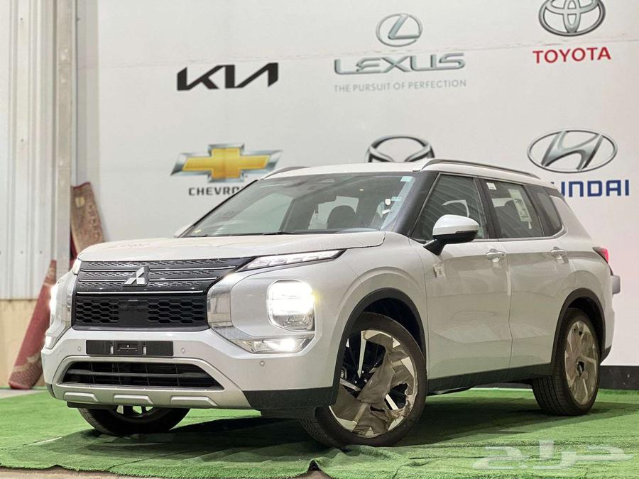 Mitsubishi Outlander Half Full 7-Seater 202563611994659969111