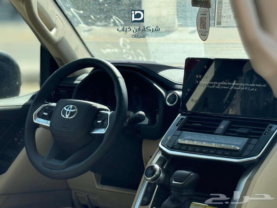 تويوتا لاندكروزر L3 موديل 2025 لدي شركة ابن ذياب للسيارات63612400386819114