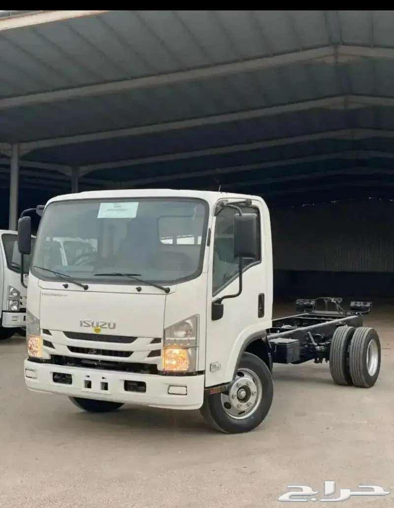 Isuzu Dina 4, 5 and 6 Ton 202563612428427778112
