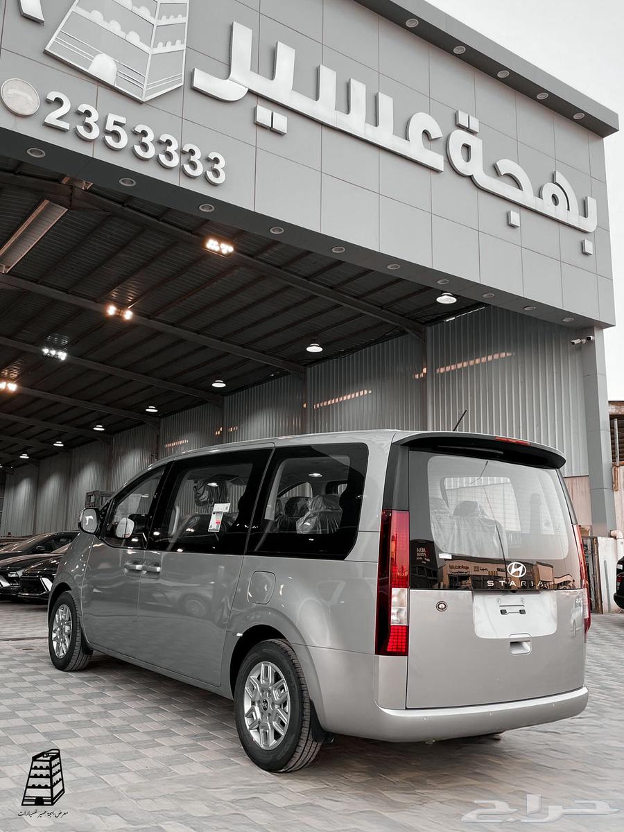 Hyundai Staria 11-seater diesel (cash and installment plans available through banks and companies)63240648409090111