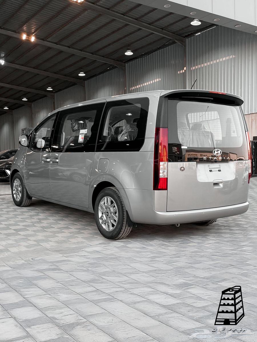 Hyundai Staria 11-seater diesel (cash and installment plans available through banks and companies)63240648409090113