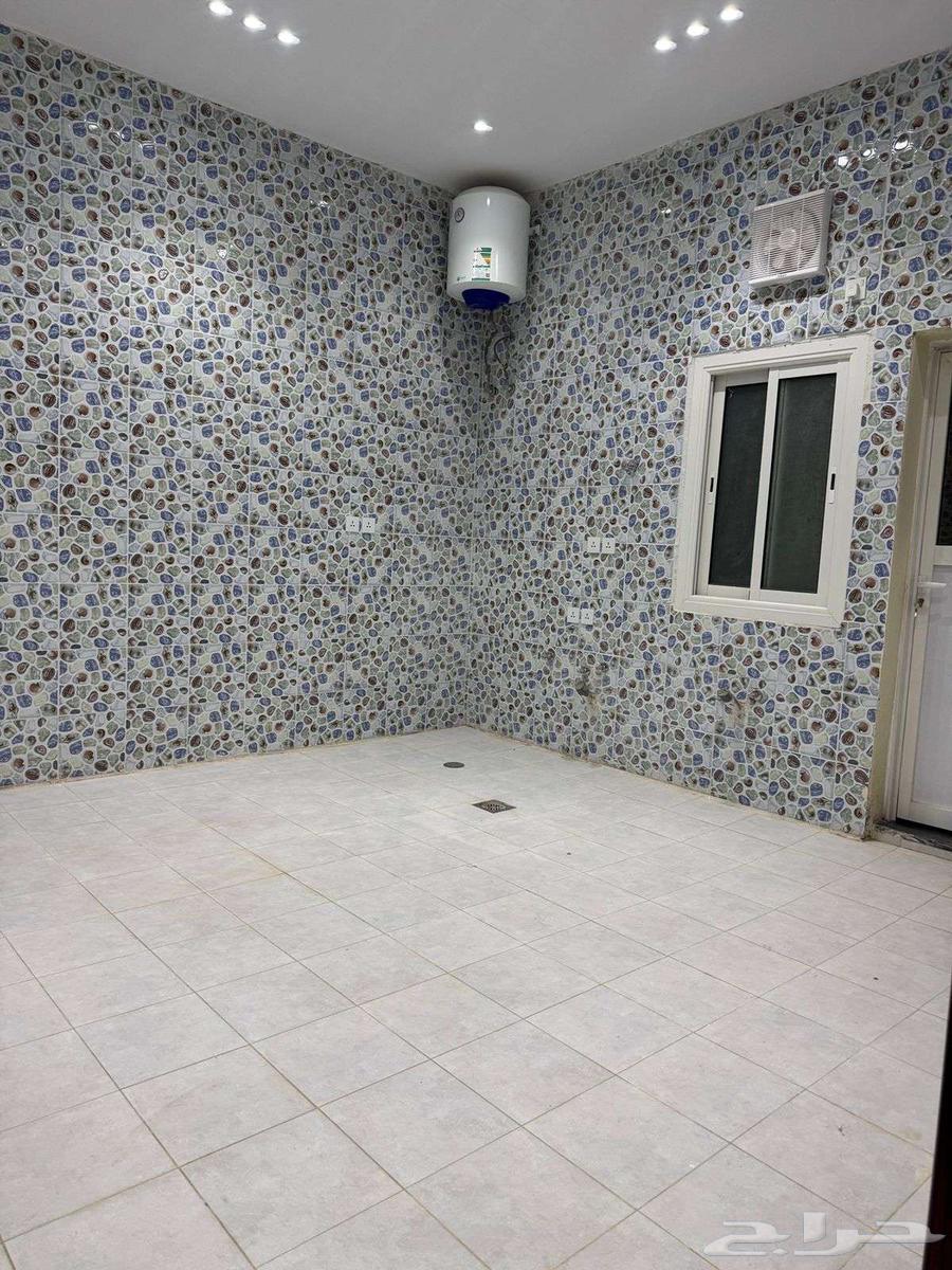 للبيع دور امام مستشفي التخصصي الحمراء63370686379011111