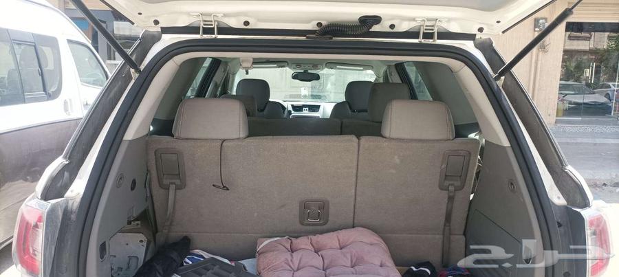 2013 Acadia car for sale, location Dammam - Al-Jalawiya63612434372993112