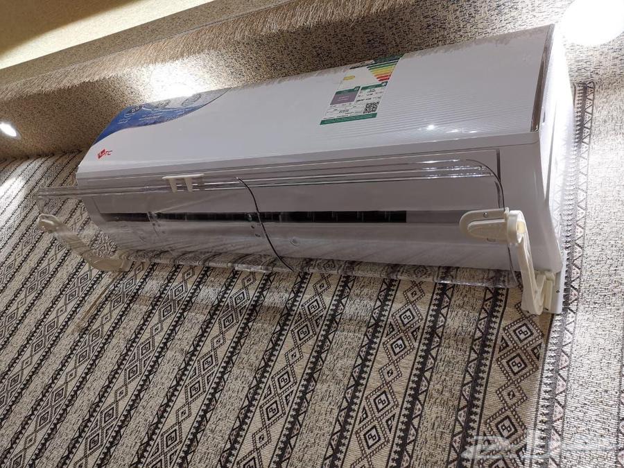موجه هواء المكيف الاسبليت مصدات مكيف موزع الهواء63409993446145112