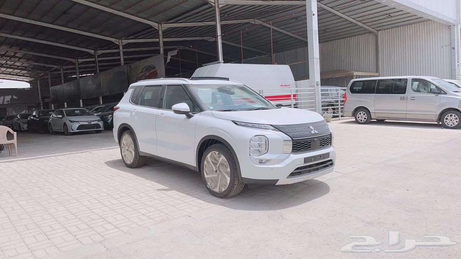 Mitsubishi Outlander 4x4 Semi Full 7-Seater 202563613083586049111